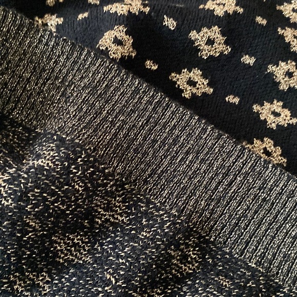 LARA Black and Gold Sheath Mini Dress with Puff Sleeves - Picture 13 of 16